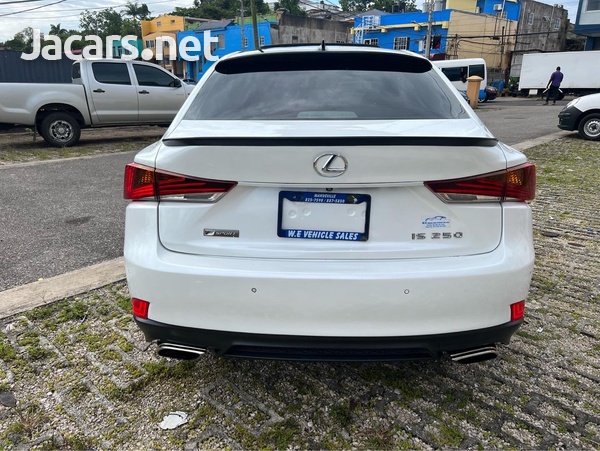 Toyota Ist 3,5L 2015-5