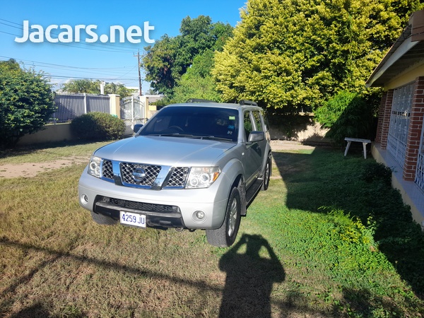 Nissan Pathfinder 3,0L 2006-6