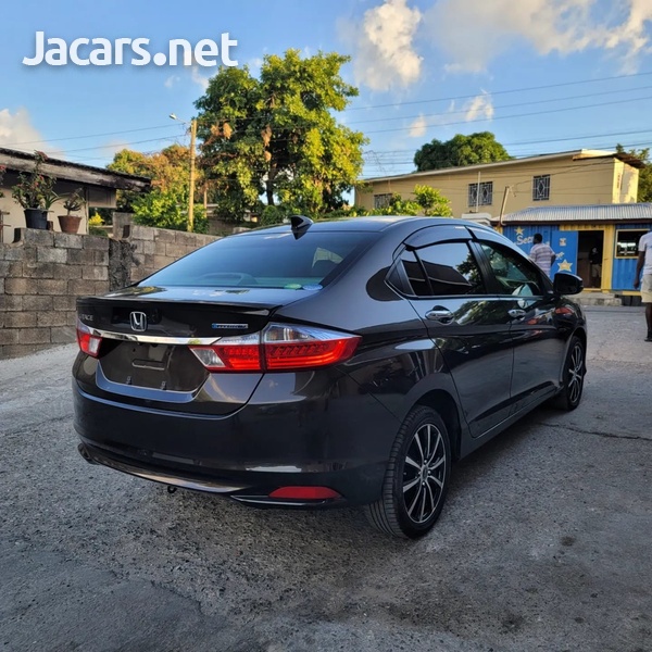 Honda Grace 1,5L 2015-4