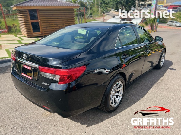 Toyota Mark X 2,5L 2013-5