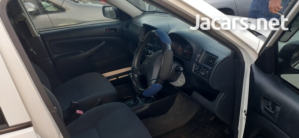 Toyota Probox 1,5L 2014-6