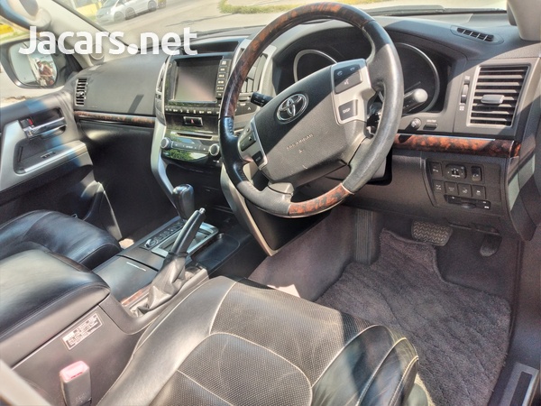Toyota Land Cruiser 4,0L 2014-3