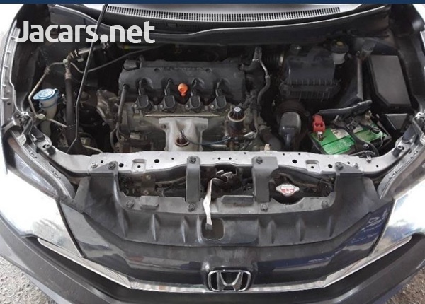 Honda Civic 1,8L 2015-9