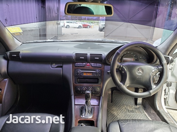 Mercedes-Benz C-Class 2,0L 2003-6