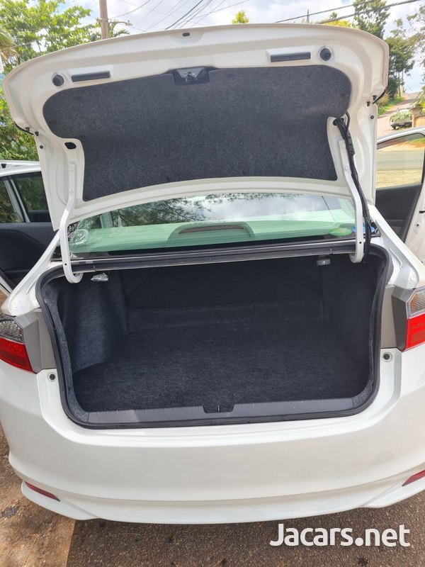 Honda Grace 1,5L 2015-4
