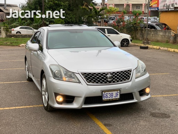 Toyota Crown 3,5L 2011-7