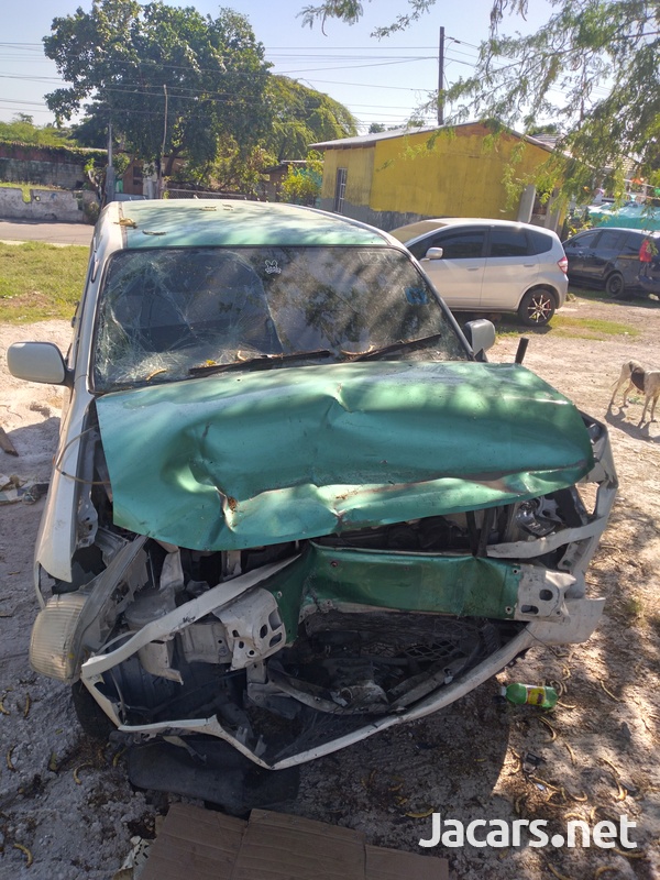 Toyota Probox 1,3L 2014-7