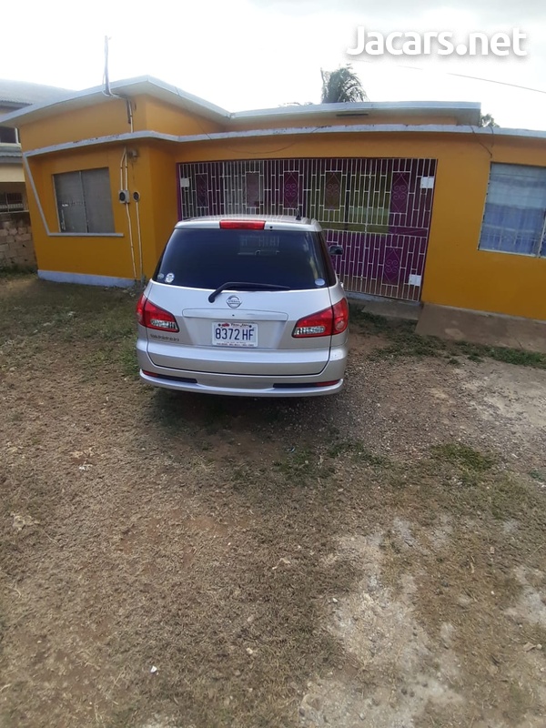 Nissan Wingroad 1,5L 2010-3
