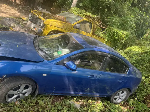 2006 Mazda 3 available for parts., Saint Thomas