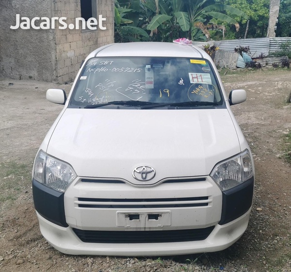 Toyota Probox 1,5L 2016-1