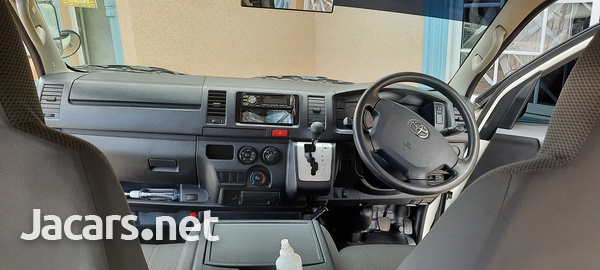 Toyota Hiace 3,0L 2015-6
