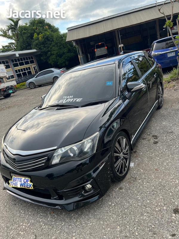 Toyota Fielder 1,8L 2013