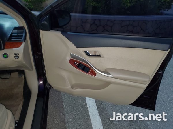 Toyota Premio 2,0L 2016-7