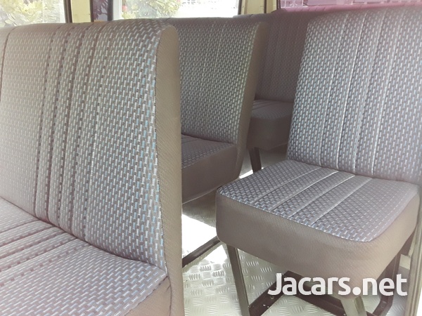 HEADLEYS.ORIGINAL BUS SEATS WITH FLIP SEATS.876 3621268-7