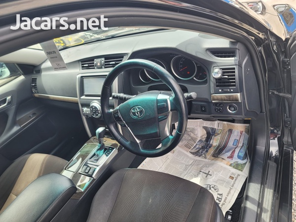 Toyota Mark X 2,5L 2013-5