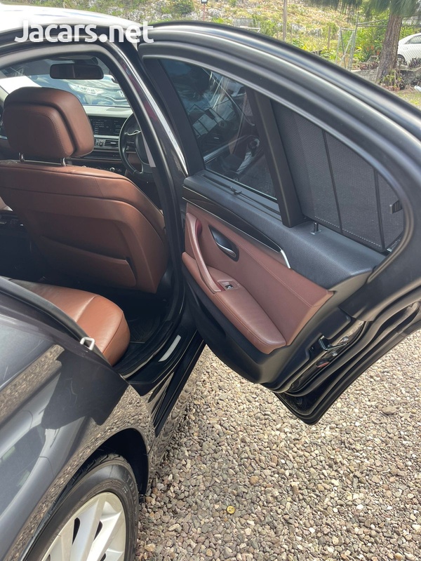 BMW 5-Series 2,0L 2012-12