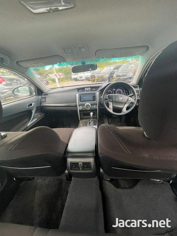 Toyota Mark X 2,5L 2016-2