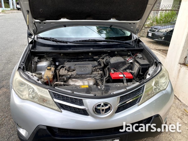 Toyota RAV4 2,5L 2013-5