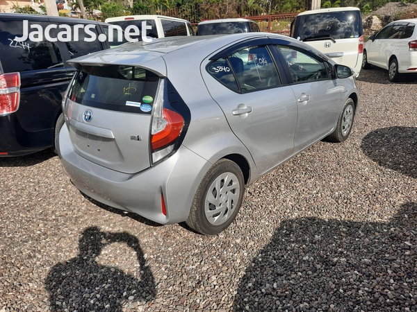 Toyota Aqua 1,5L 2017-5