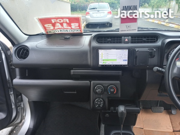 Toyota Probox 1,5L 2016-7