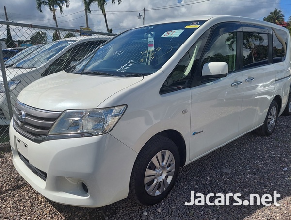 Nissan Serena 2,0L 2013-1