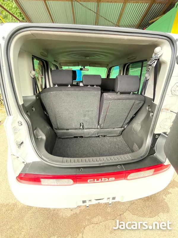 Nissan Cube 1,5L 2015-7