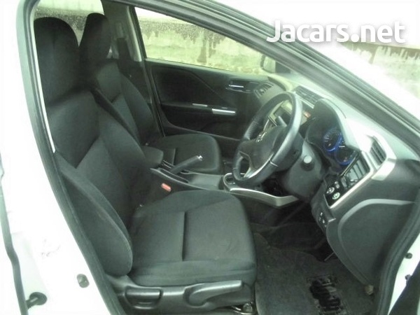 Honda Grace 1,5L 2016-8