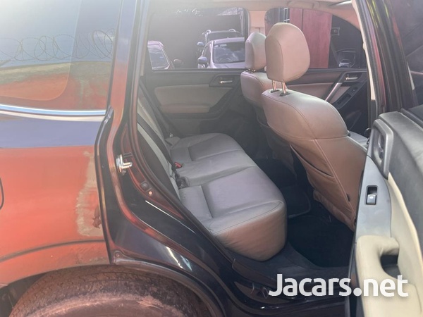 Subaru Forester 2,0L 2013-6