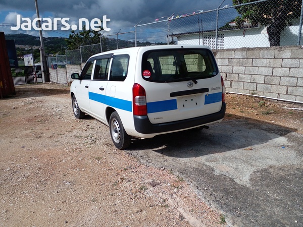 Toyota Probox 1,3L 2017-13