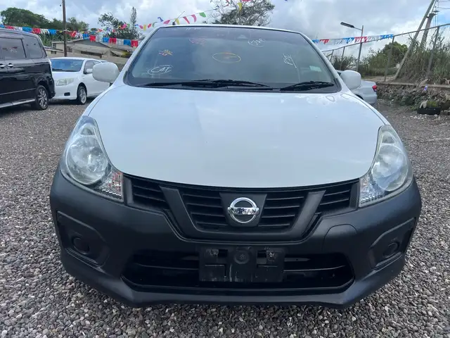Nissan AD Wagon