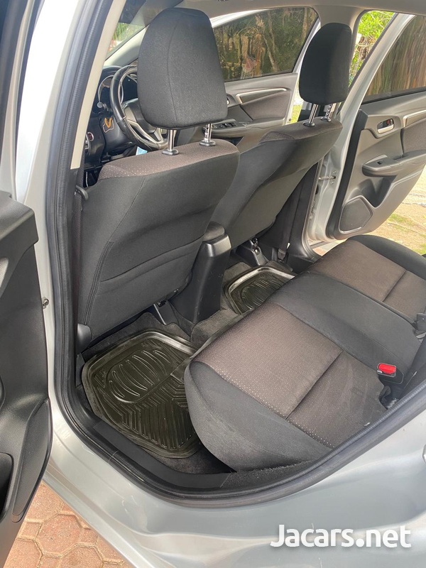 Honda Fit 1,5L 2014-8