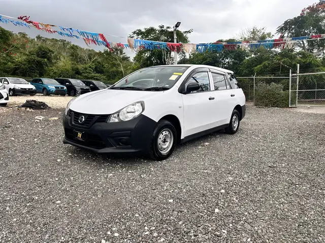 Nissan AD Wagon