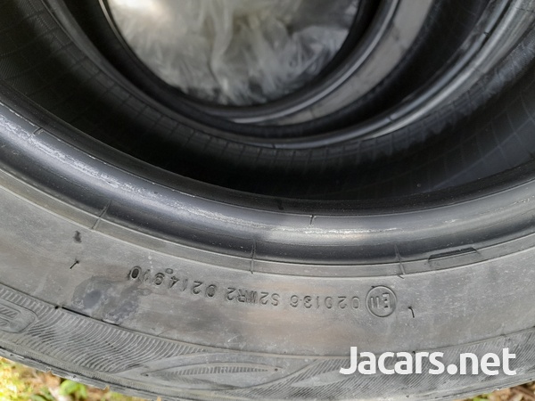 215/55/17 Dunlop used tyres F.S-2