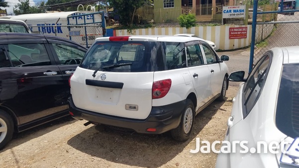 Nissan AD Wagon 1,5L 2013-10