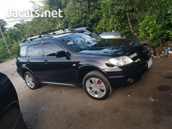 Mitsubishi Outlander or Airtrek 2,4L 2006-6