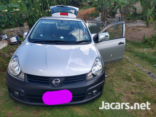 Nissan AD Wagon 1,5L 2016-4