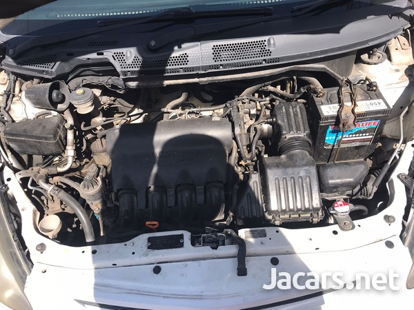 Honda Fit 1,3L 2006-6
