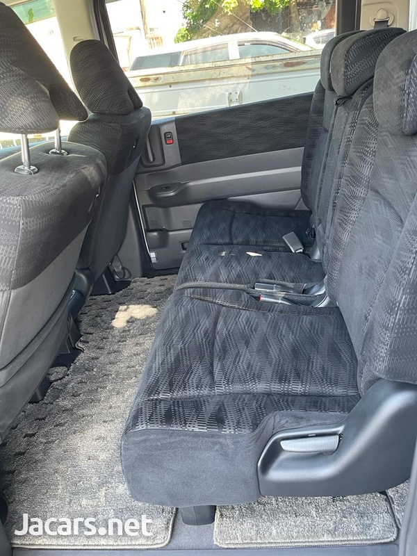 Honda Stepwgn 2,0L 2013-14