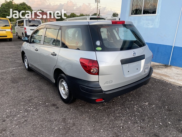 Nissan AD Wagon 1,5L 2016-3