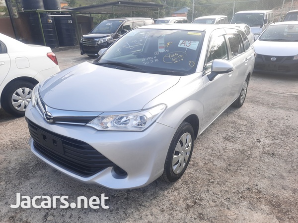 Toyota Fielder 1,5L 2017-1