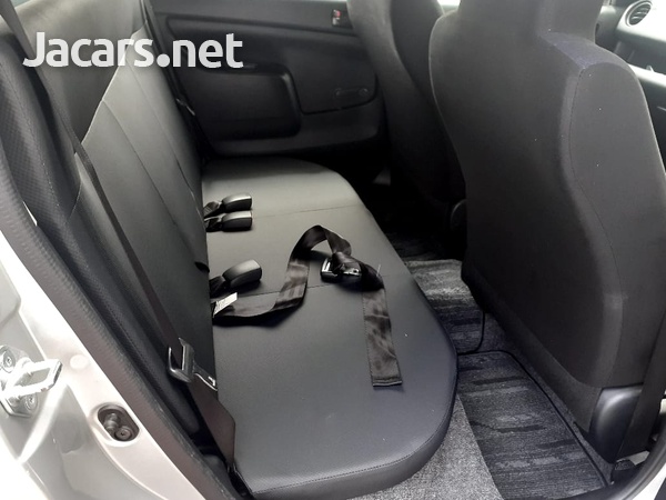 Toyota Probox 1,5L 2017-16