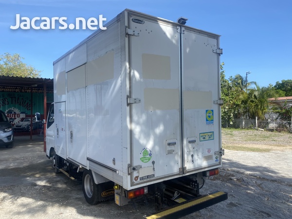 2013 Mitsubishi Canter-8