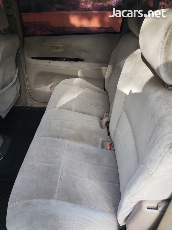Toyota Ipsum 2,0L 2001-3