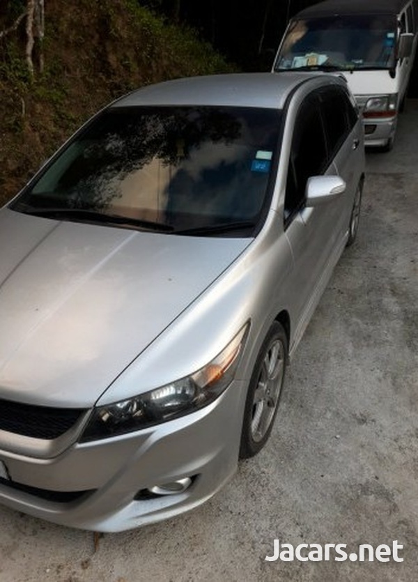 Honda Stream 1,8L 2011-1