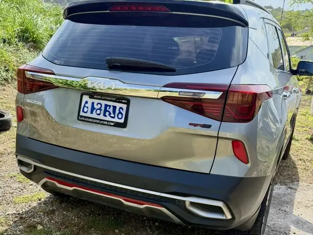 2024 Kia Seltos GT LINE, Saint Ann - 2