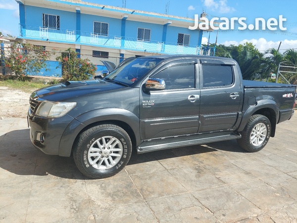2012 Hilux vigo G 4x4 automatic-6