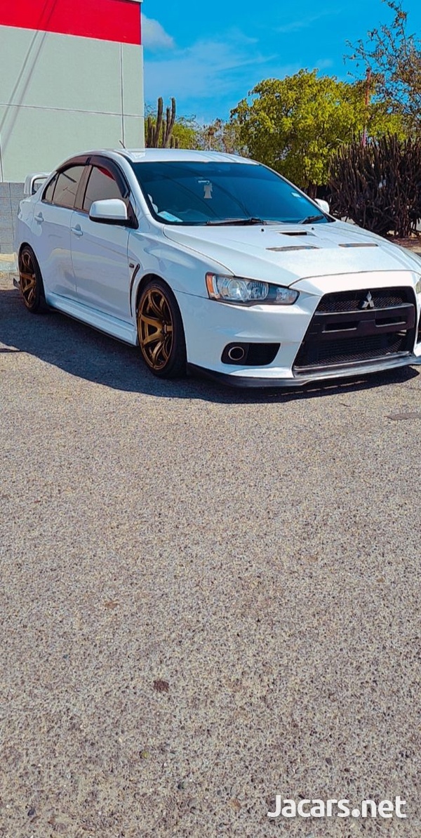 Mitsubishi Lancer Evolution 2,0L 2011-1