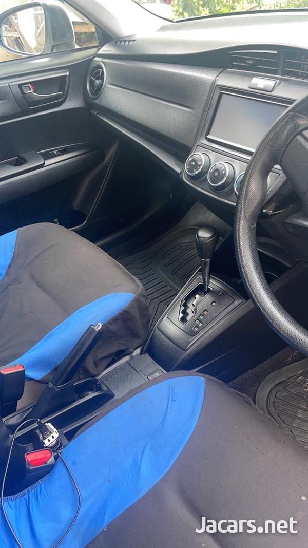 Toyota Axio 1,4L 2016-9