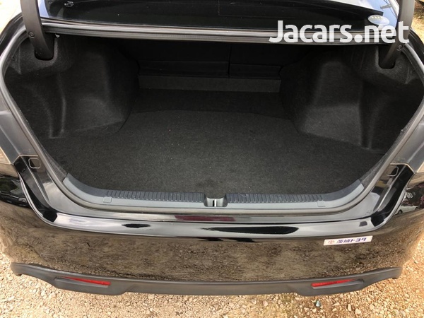 Toyota Mark X 2,5L 2013-12