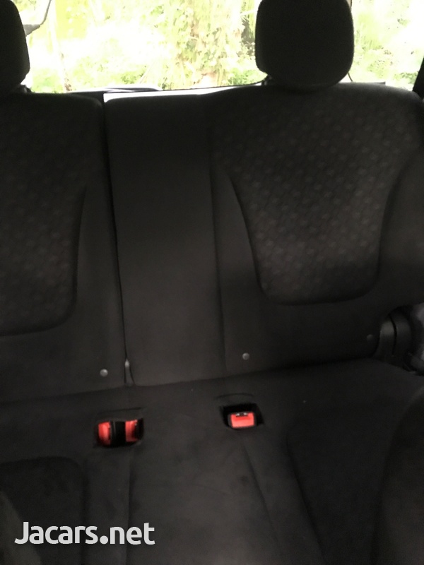 Nissan Wingroad 1,5L 2015-5